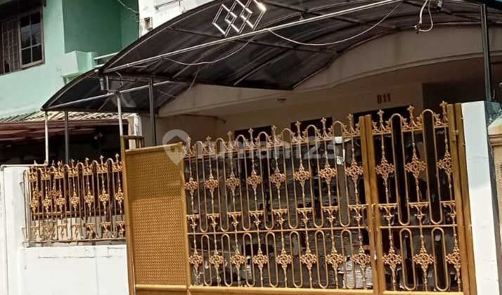 Rumah 2 Lantai Di Duri Kepa