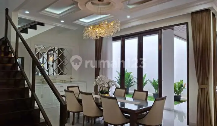 Dijual Rumah Mewah Full Furnish di Boulevard Citra Grand (Bangunan Baru)
