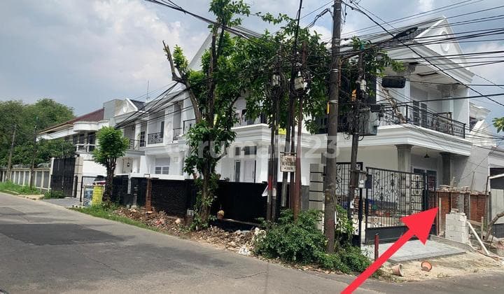 Dijual Rumah 2 Lantai di Megapolitan Cinere Estate - Lokasi Strategis & Fasilitas Lengkap