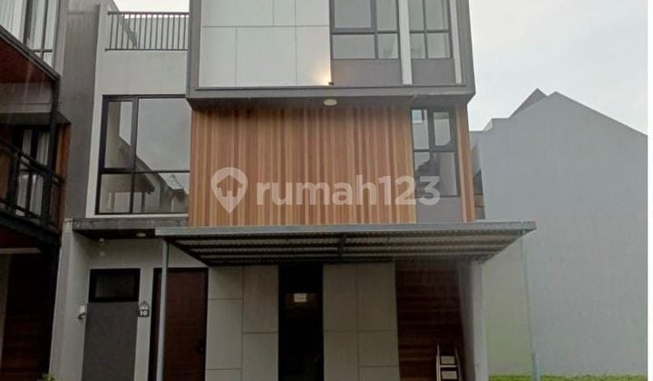 For Sale House In Kotawisata Cibubur