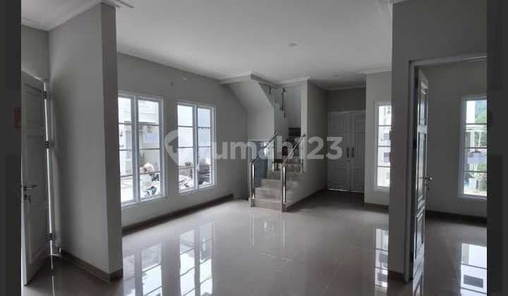 Dijual Rumah Rapi Siap Huni Di Cibubur Jakarta Timur