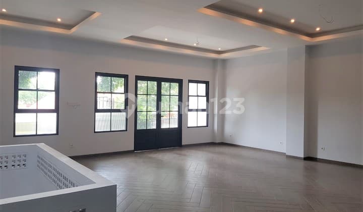 Ruko 3,5 Lantai Sayap Riau Siap Pakai