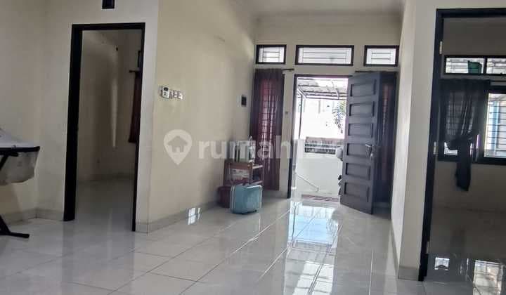 Harga Murah! Rumah Terawat Bagus Singgasana, Bandung