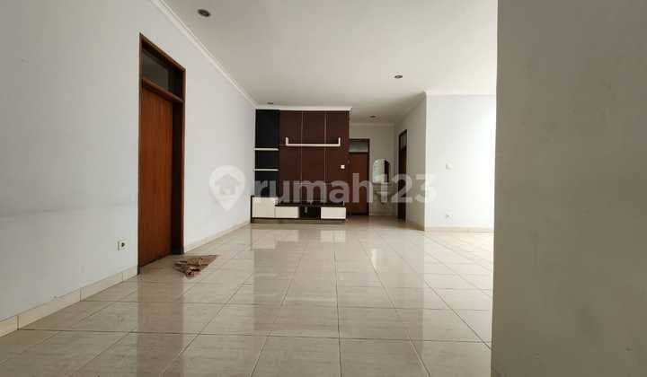 Rumah Bagus Singgasana Pradana, Bandung