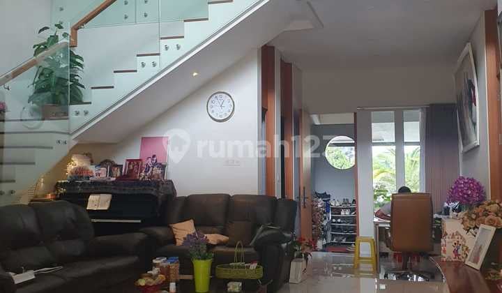 Rumah Cluster Exclusive Singgasana Pradana