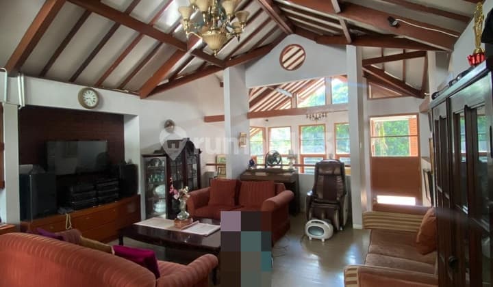 BU! Turun Harga! Rumah Bagus Semi Furnished Sayap Dago, Bandung