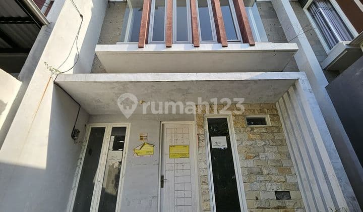 Rumah Lelang Di Area Rungkut