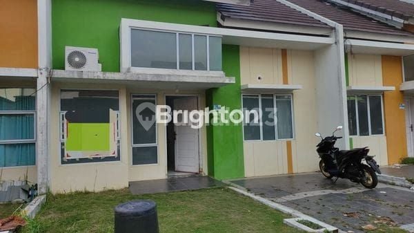 RUMAH LOKASI STRATEGIS DI PURI SELEBRITI