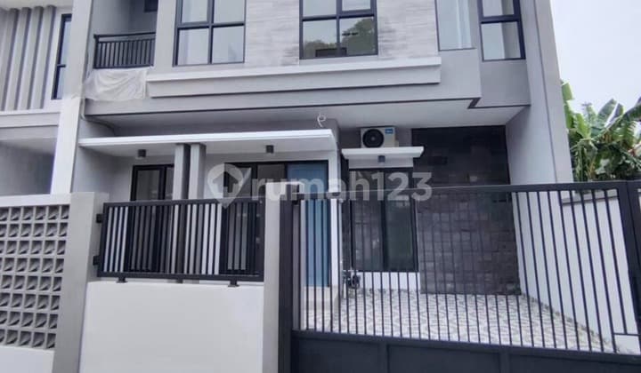 Dijual New Minimalis 2Lt Pakal Madya Asri