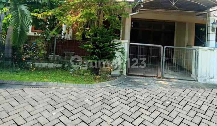 Dijual Rumah siap huni SHM Villa Valensia, Surabaya