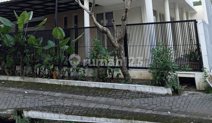 Villa Taman Gapura Cluster Terdepan Citraland