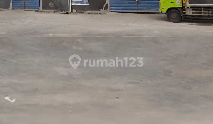 Gudang Siap Pakai Lingkar Timur, Sidoarjo Akses simpangan Tronton