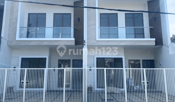 DIJUAL RUMAH BARU GRESS SELANGKAH DARI MERR
