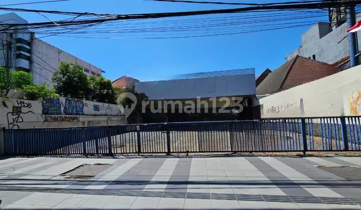 Disewakan Bangunan Komersial Surabaya Pusat, Lokasi Sangat Startegis 0 Jalan Raya