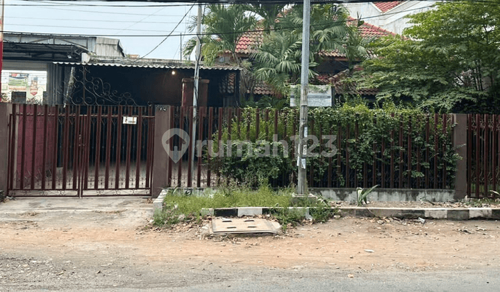 FOR SALE COMMERCIAL HOUSE WITH CERTIFICATE OF OWNERSHIP ZERO MAIN ROAD Tenggilis Mejoyo