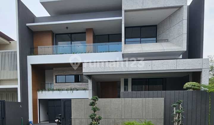 Rumah Imperial Golf Pakuwon Indah Brand New House