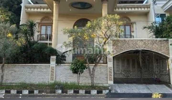 DIJUAL Rumah mewah di Perumahan Margorejo Indah Semi furnished