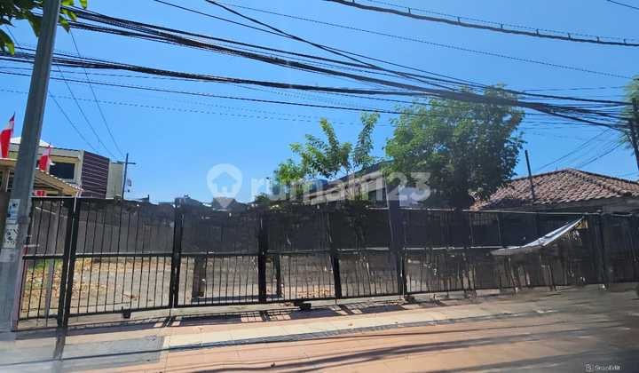 Dijual Pusat Kota Jl. Raya Kayun