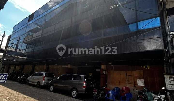 For Sale or Rent 7 Row Shophouses on Kedungdoro St, Central Surabaya