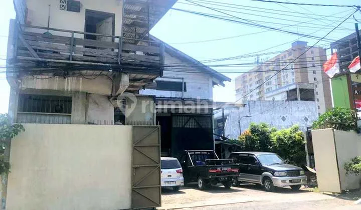 East South Surabaya Shop Warehouse Jl Kyai Abdul Karim Busy Location Near Rungkut Industrial East South Surabaya Shop Warehouse Jl Kyai Abdul Karim Busy Location Near Rungkut Industrial