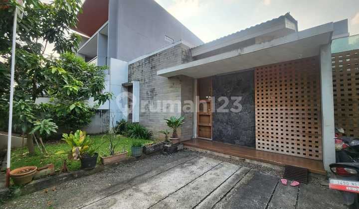 Rumah Bagus Siap Huni di Griya Loka BSD, Tangerang Selatan