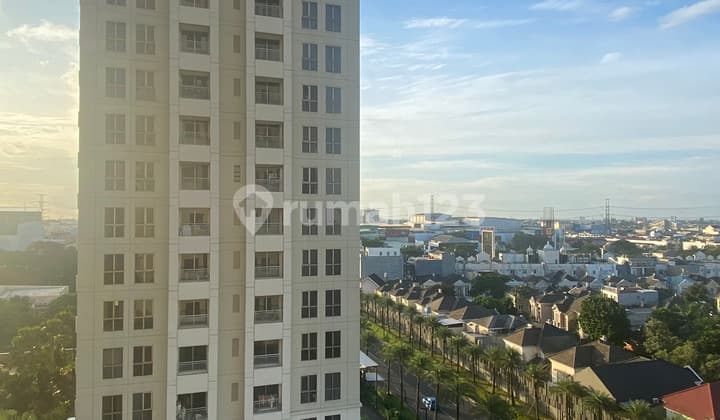 Apartemen Midtown Signature 2 BR View Pool & Mall Summarecon