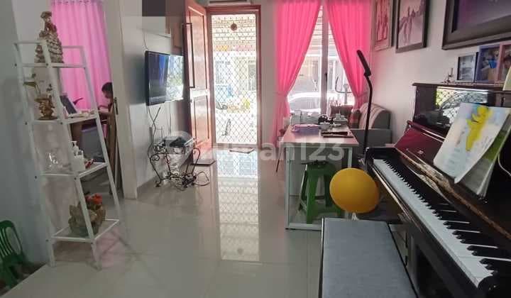 Rumah 2 Lantai di Riviera Gading Serpong, Tangerang