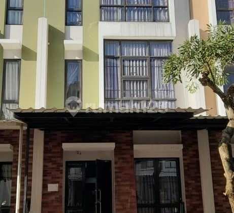 Kost 3 Lantai di Cluster Allogio Gading Serpong, Tangerang