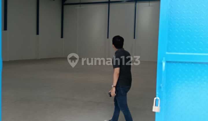 Gudang Multi Fungsi Harga Murah di Kavling Dpr Cipondoh
