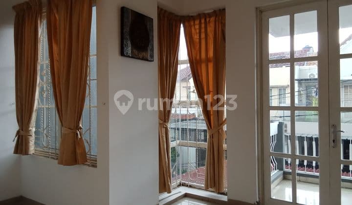 Disewa Rumah Bagus 2 Lantai