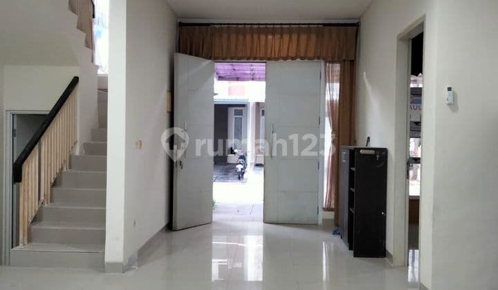 Rumah Cantik 2 Lantai Harga Murah Green Lake City