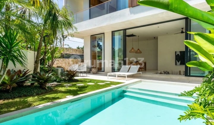 VILLA 2BR LUXURY LOCATED NEAR UMALAS