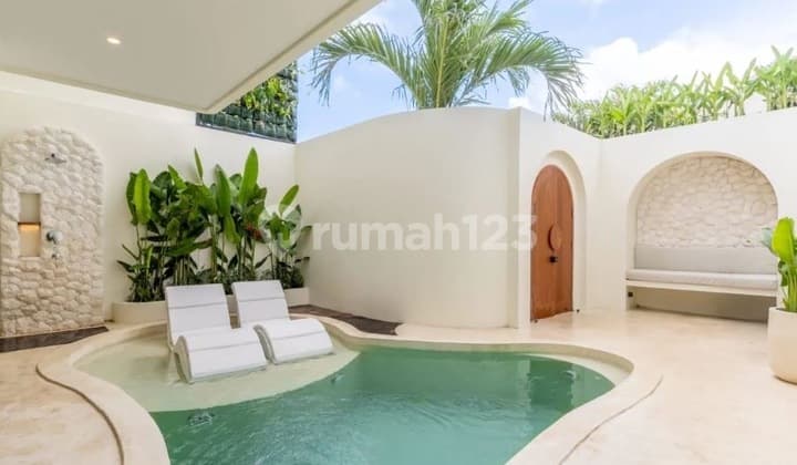 VILLA 2BR MODERN BATU BOLONG CANGGU