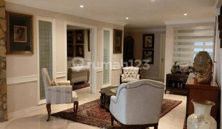 Rumah Strategis, Aman ,nyaman, Dan Siap Dihuni di Senayan Jaksel Harga Turun Abis