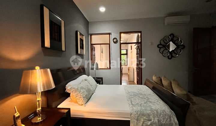 Rumah Strategis Aman, Nyaman dan siap huni JI.SUREN/SENOPATI, JAKSEL Harga Nego