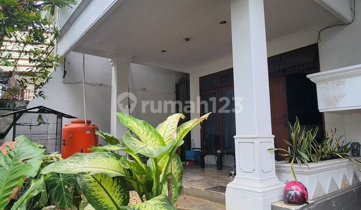 Rumah Strategis, Exclusive, Aman, Nyaman dan Siap Huni di Senopati Jaksel Harga Nego Abis