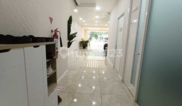 Strategic mini building in a commercial area in Menteng, Central Jakarta. Negotiable price.