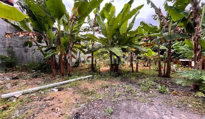 Strategic land ready for commercial unit construction in Keb Baru, South Jakarta. Negotiable Price.