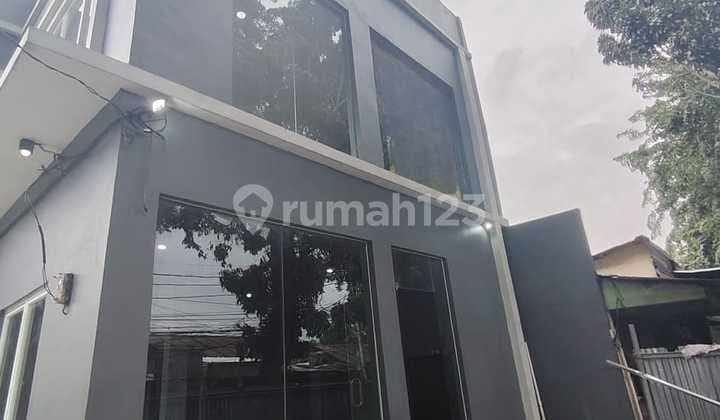 Disewakan Ruko Lokasi Strategis Posisi Hoek 2 Lantai - Meruya Jakbar