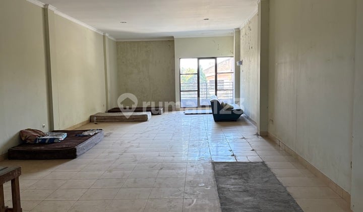 Sewa Ruko Strategis 3,5 Lantai di Cibaduyut