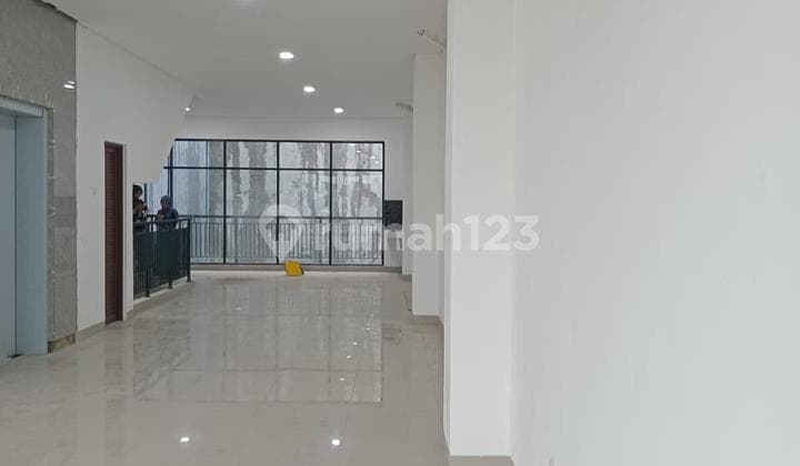 Yk Ruko Baru dan Bagus Siap Pakai Lokasi Strategis