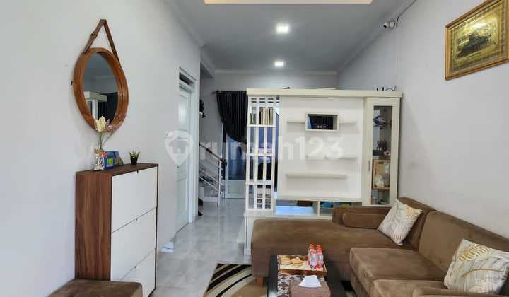 Rumah Modern Minimalis 3 Lantai Siap Huni