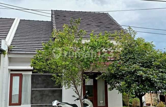 Rumah Pojok Komplek Green Hil Ngijo Karamgploso Malang