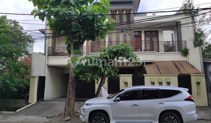 Rumah Kos 15 Kamar Menteri Supeno Di Pusat Kota Semarang Shm