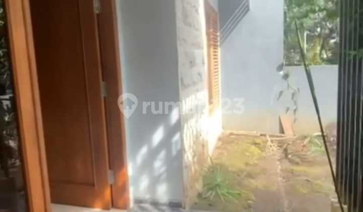 Hunian Nyaman 3+1 Kt di Kawasan Eksklusif