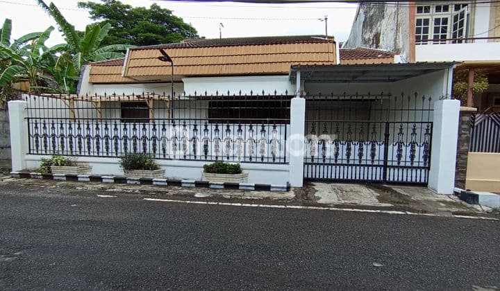 Rumah Kuno Terawat Gunung Gunung Ful Furnished