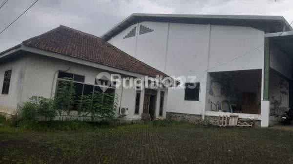 Gudang Luas Zona Industri Bandulan Malang
