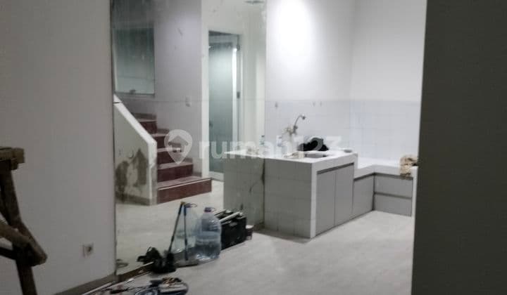 For Sale Beautiful 2-Story House In Palm Blossom