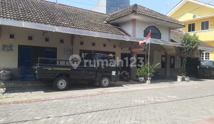 JUAL RUMAH 250m2,SEKALIGUS TEMPAT USAHA DI TLOGOSARI,SEMARANG.ADA USAHA AIR ISI ULANG.TINGGAL MENERUSKAN.