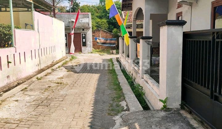 Rumah Siap Pakai Di Dekat Pgsd Unes, Beringin Asri. Ngaliyan.